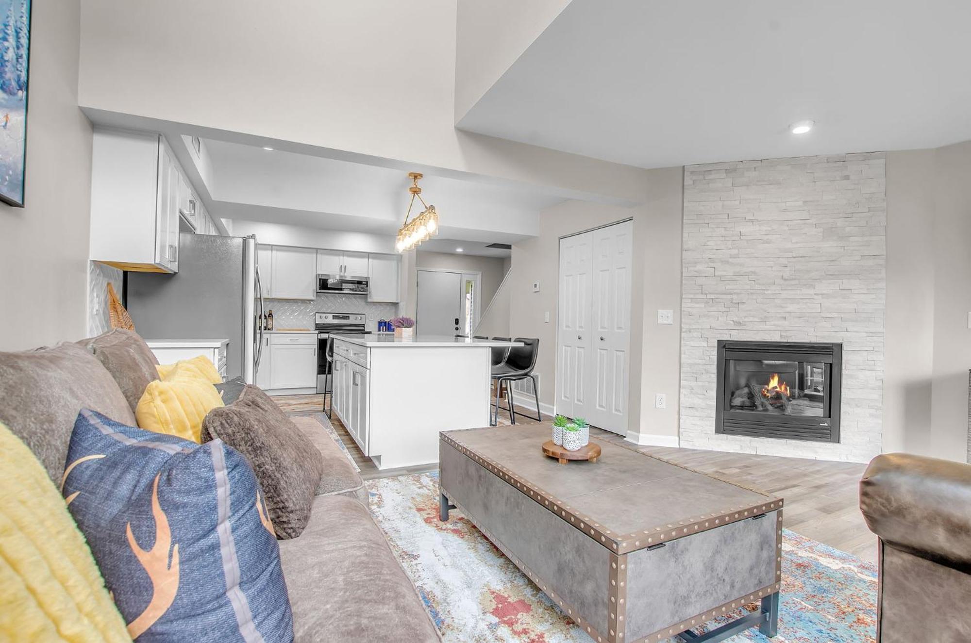 Family Townhouse With Fireplace エリコットビル エクステリア 写真